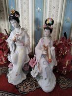 Twee Vintage Aziatische Porseleinen Beelden, Ophalen of Verzenden