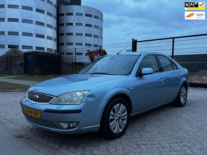 Ford Mondeo 2.0-16V Platinum, Auto's, Ford, Bedrijf, Te koop, Mondeo, ABS, Airbags, Airconditioning, Boordcomputer, Centrale vergrendeling