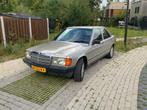 1986 Mercedes-benz 190E Oldtimer, Auto's, Automaat, Overige carrosserieën, Overige brandstoffen, Beige