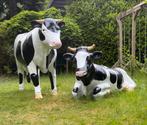 Twee levensgrote polyester koeien blikvangers, Tuin en Terras, Tuinbeelden, Ophalen, Zo goed als nieuw, Kunststof