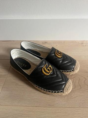 Guccu loafers maat 38 beschikbaar voor biedingen