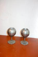 paar metalen kandelaars in kelkvorm mid century * space age, Ophalen of Verzenden