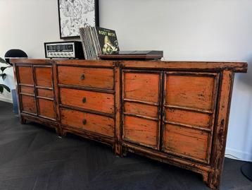 Dressoir / kast met hoogglans afwerking van Posthuys beschikbaar voor biedingen