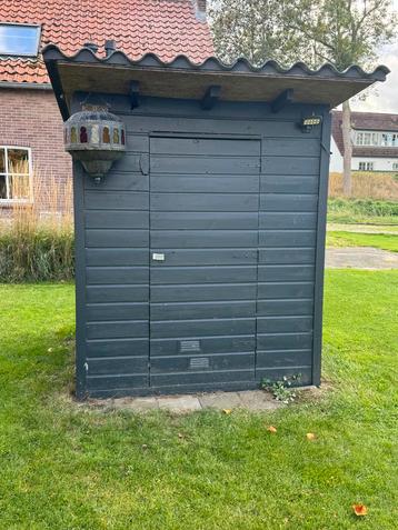 Houten Schuur / Berging beschikbaar voor biedingen