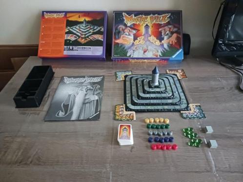Magic Hill, Hobby en Vrije tijd, Gezelschapsspellen | Bordspellen, Zo goed als nieuw, Een of twee spelers, Drie of vier spelers
