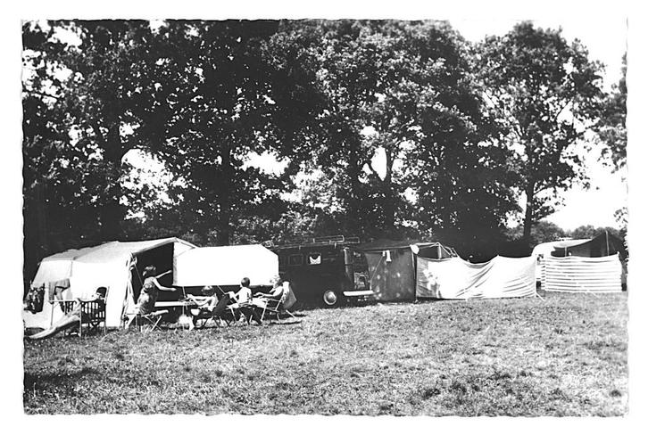 990560 Vledder Drenthe 1971 Camping De Adelhof Gelopen met, Verzamelen, Ansichtkaarten | Nederland, Gelopen, Drenthe, 1960 tot 1980