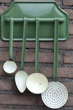 Lepelrek.  Geëmailleerd. Oud. Lengte 30 cm., Ophalen
