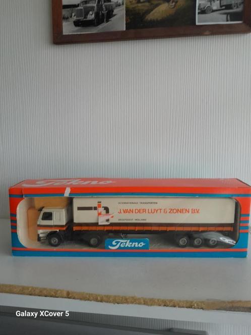 Scania 142 H v/d uyt Tekno 1,50, Hobby en Vrije tijd, Modelauto's | 1:50, Zo goed als nieuw, Bus of Vrachtwagen, Tekno, Ophalen of Verzenden