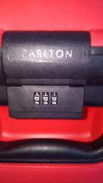 Rode Carlton koffer groot, Ophalen, Gebruikt, Hard kunststof, 70 cm of meer