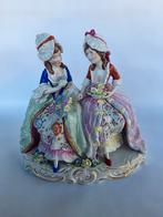 Prachtig Capodimonte Porseleinen Beeld, Antiek en Kunst, Antiek | Porselein, Ophalen of Verzenden