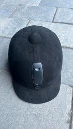 Paardrijdcap, Ophalen, Gebruikt