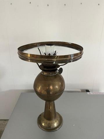 koperen tafellamp beschikbaar voor biedingen