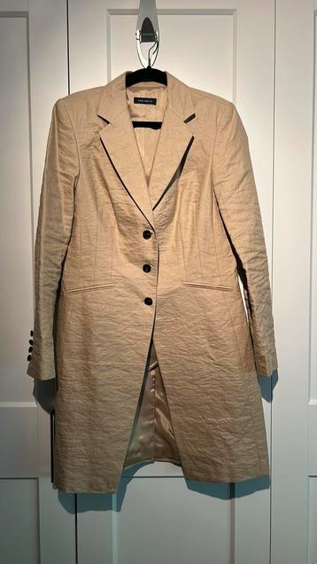 Lange blazer goud/ zand kleur mt 40 Far Hills beschikbaar voor biedingen