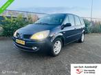 Renault Scenic 1.6-16V I nieuwe apk I cruise I navi I xenon, Auto's, Zwart, 4 cilinders, Leder en Stof, Origineel Nederlands