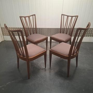 Vintage PATIJN 4 st. eetkamerstoelen spijlenstoelen stoelen beschikbaar voor biedingen
