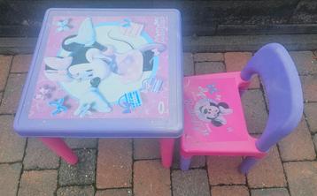 Minnie Mouse Tafeltje met Stoeltje beschikbaar voor biedingen