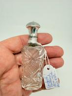 Antiek Holland leuk klein parfumflesje met zilveren dop, Verzamelen, Parfumverzamelingen, Verzenden, Gebruikt, Parfumfles