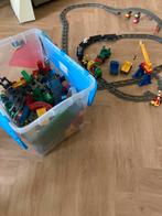 Grote bak Duplo, met electrische trein en veel extra’s!, Kinderen en Baby's, Speelgoed | Duplo en Lego, Ophalen, Gebruikt, Losse stenen