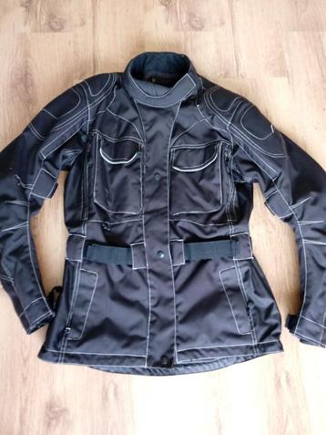 Combipak Textiel 40/42 (Dames) beschikbaar voor biedingen