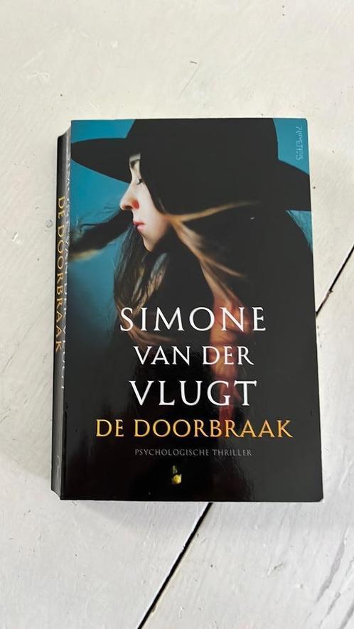 Simone van der Vlugt / De doorbraak / Z.G.A.N., Boeken, Thrillers, Zo goed als nieuw, Nederland, Ophalen of Verzenden