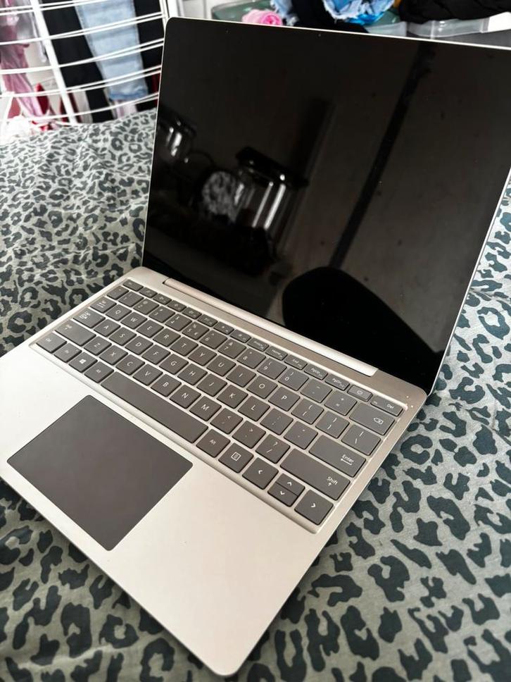 Microsoft Surface Laptop Go (model 1943) – 12,4” i5 – 8GB, Computers en Software, Windows Laptops, Zo goed als nieuw, 12 inch