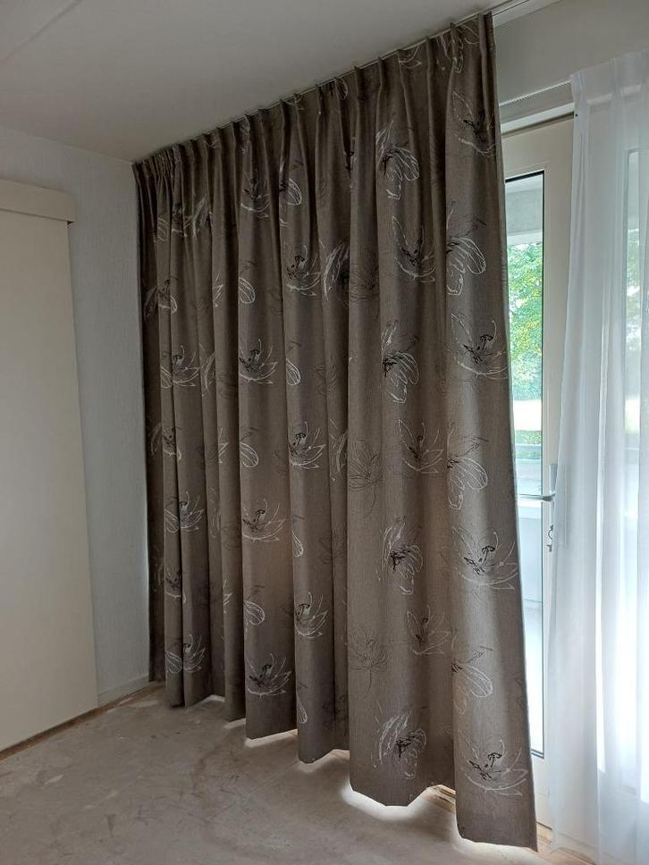 Gordijnen en vitrages met dubbele plooi genaaid, Huis en Inrichting, Stoffering | Gordijnen en Lamellen, Nieuw, 200 cm of meer