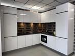 Showroom keuken, Huis en Inrichting, Keuken | Complete keukens, Ophalen, Overige materialen, Wit, Hoekkeuken