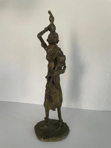 Handgemaakt bronzen (of messing) beeld beschikbaar voor biedingen