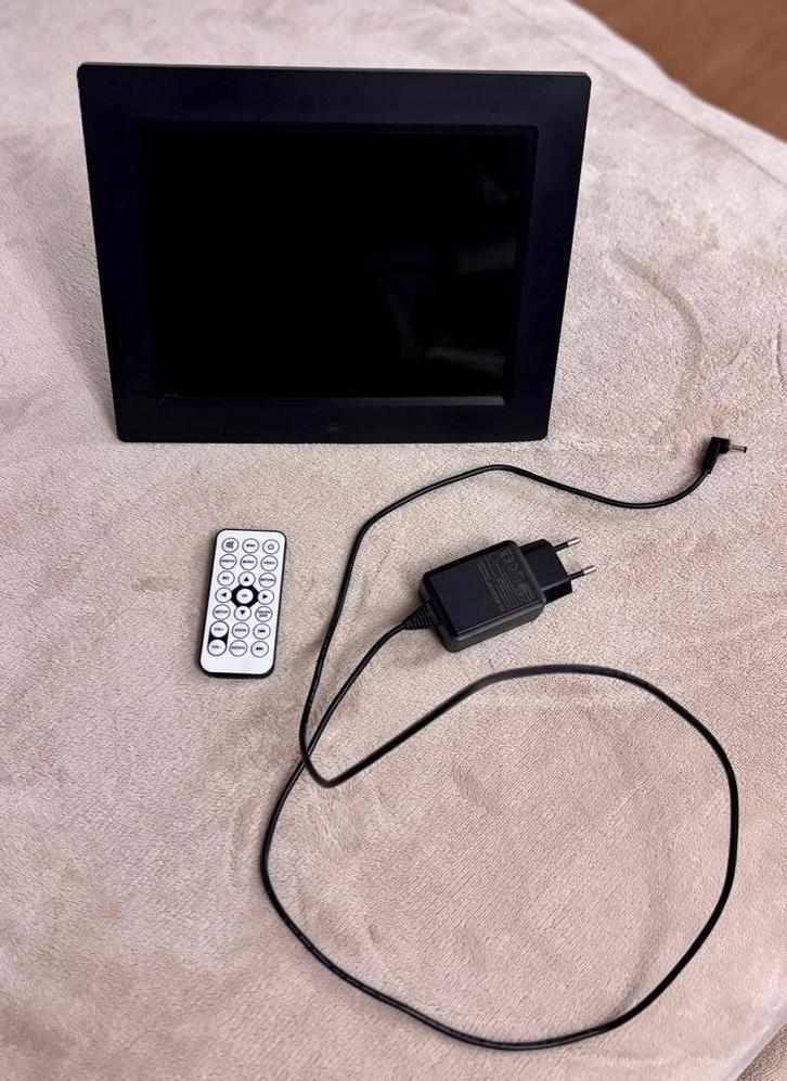 Digital photo frame - DigiFrame 1080 9.7", Audio, Tv en Foto, Fotografie | Digitale fotolijsten, Zo goed als nieuw, Ophalen of Verzenden