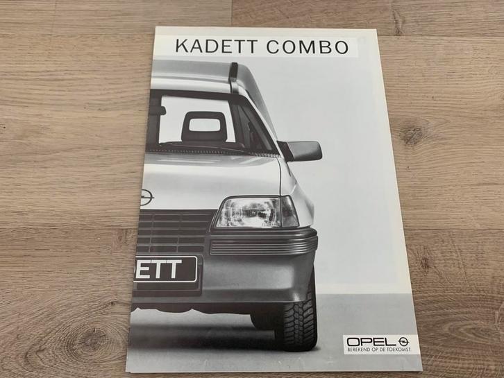 Folder Opel Kadett combo 1986, Boeken, Auto's | Folders en Tijdschriften, Zo goed als nieuw, Opel, Ophalen of Verzenden