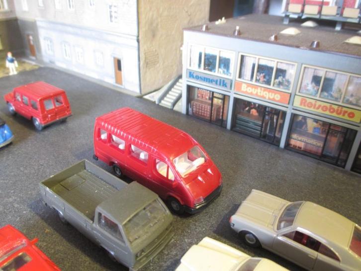 1986/1995 Ford Transit Mk.3 LWB Bus - Revell-Praliné, Hobby en Vrije tijd, Modelauto's | 1:87, Zo goed als nieuw, Auto, Rietze