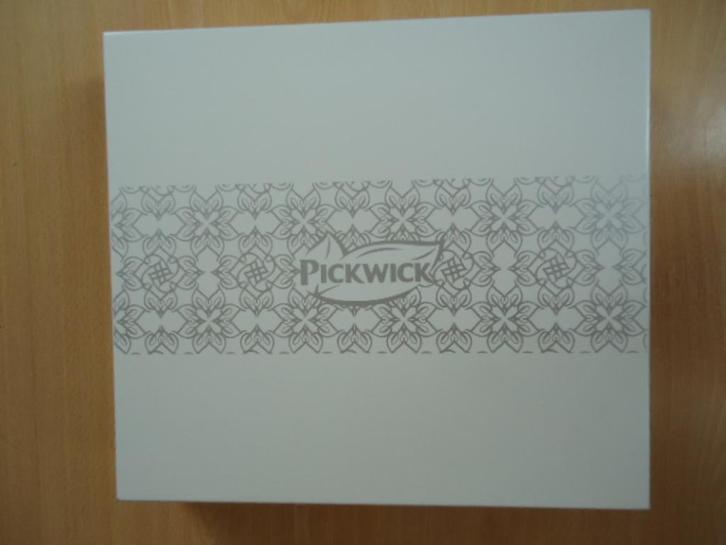 Pickwick theedoos, wit met zilver motief, Huis en Inrichting, Keuken | Keukenbenodigdheden, Zo goed als nieuw, Ophalen of Verzenden