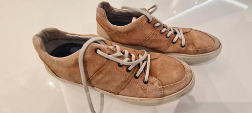 Floris van Bommel heren lage sneakers, abrikoos/bruin., Kinderen en Baby's, Kinderkleding | Schoenen en Sokken, Zo goed als nieuw