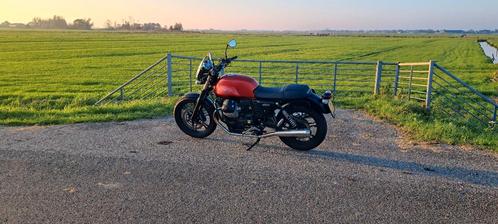 Moto guzzi V7II abs, Motoren, Motoren | Moto Guzzi, Naked bike, 12 t/m 35 kW, 2 cilinders, Minimaal motorrijbewijs A2, ABS, Cardan-aandrijving
