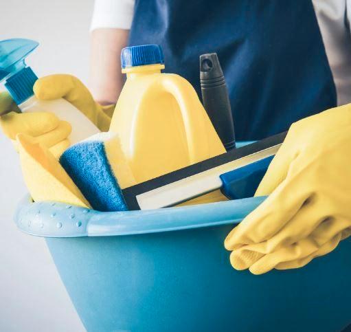 GEZOCHT: Ervaren schoonmaakster - A'dam, Vacatures, Vacatures | Schoonmaak en Facilitaire diensten, Overige niveaus, Vanaf 3 jaar