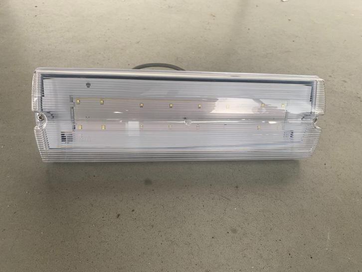 Sylvania noodverlichting armaturen – circulair & direct inze, Doe-het-zelf en Verbouw, Bouwverlichting, Zo goed als nieuw, Lamp met armatuur