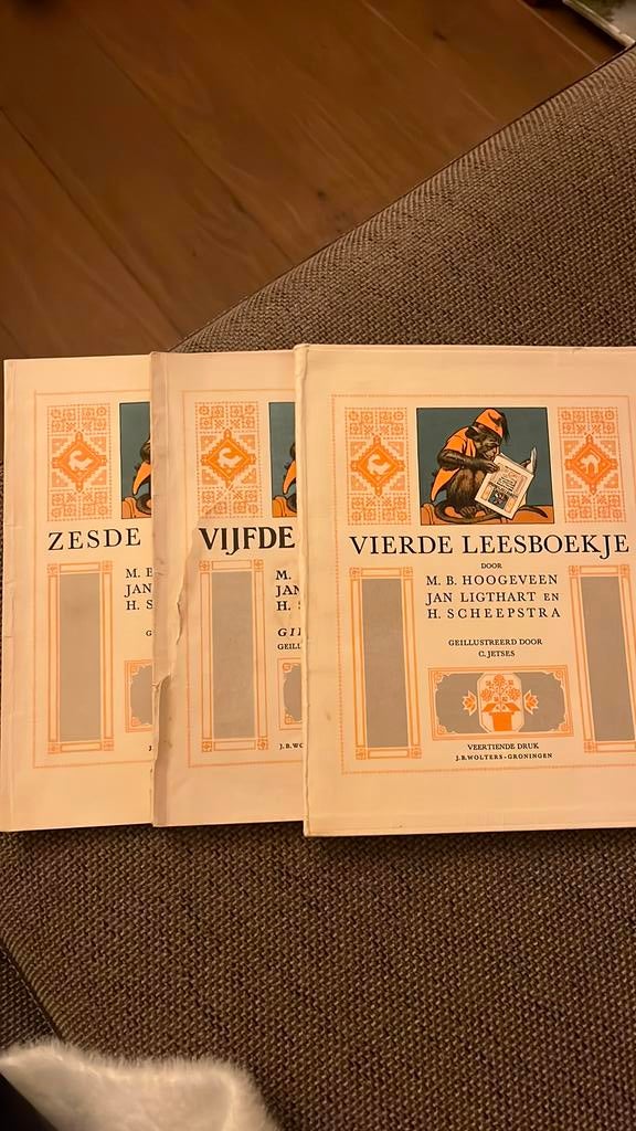 Oude schoolboekjes, Ophalen