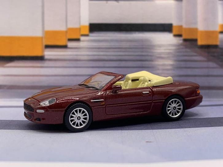 Aston Martin DB7 Cabrio roodmetallic, Hobby en Vrije tijd, Modelauto's | 1:87, Zo goed als nieuw, Auto, Brekina, Ophalen of Verzenden