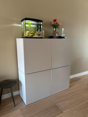 Besta IKEA Kast met deuren - wit/Lappviken licht grijsbeige