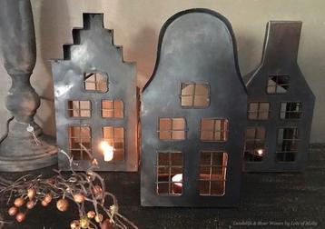 Metalen huisje beschikbaar voor biedingen