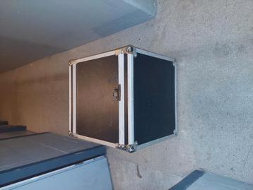 flightcase 12 HE beschikbaar voor biedingen
