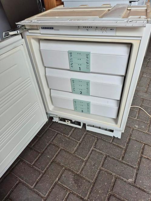 Leuke liebherr onderbouw vrieskast 60x54hoogte verstelbaarA+, Huis en Inrichting, Keuken | Keukenbenodigdheden, Gebruikt, Ophalen