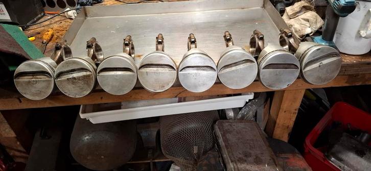 Gezocht: Zuiger SBC 350 #464664 Corvette/Camaro <1986, Auto-onderdelen, Motor en Toebehoren, Chevrolet, Ophalen of Verzenden