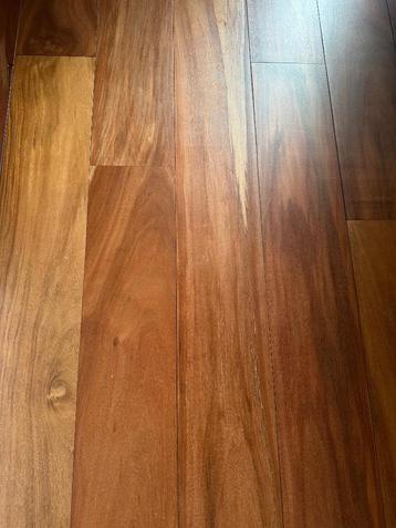 Massieve Jatoba houten vloer circa 75 m2 tropisch hardhout beschikbaar voor biedingen