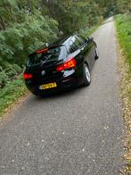 BMW 1-Serie 116i | Nieuw APK | Dealeronderhouden, Auto's, Euro 5, Stof, 1280 kg, Zwart