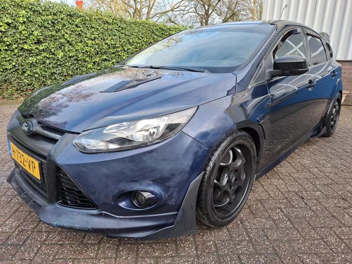 Ford Focus 1.0 EcoBoost AIRCO/NAVI/PDC.A 100PK (bj 2013), Auto's, Ford, Bedrijf, Te koop, Focus, ABS, Airbags, Airconditioning