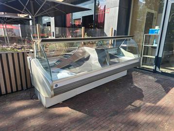 300cm koeltoonbank beschikbaar voor biedingen