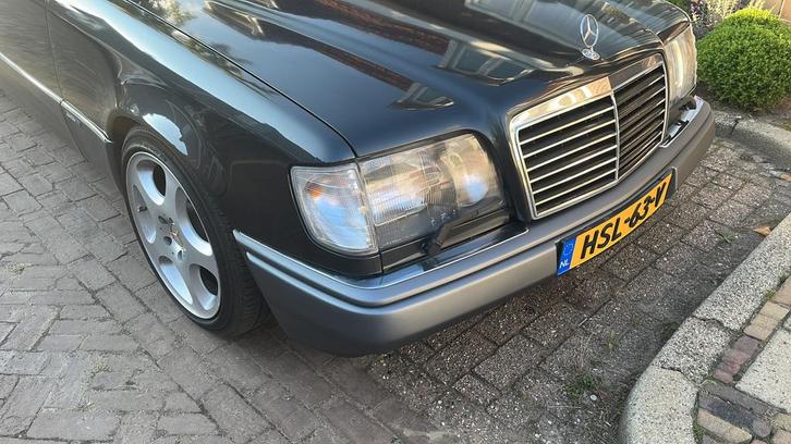 Mercedes-Benz Mercedes 1994 Zwart, Auto's, Mercedes-Benz, Particulier, E-Klasse, ABS, Airbags, Airconditioning, Alarm, Centrale vergrendeling