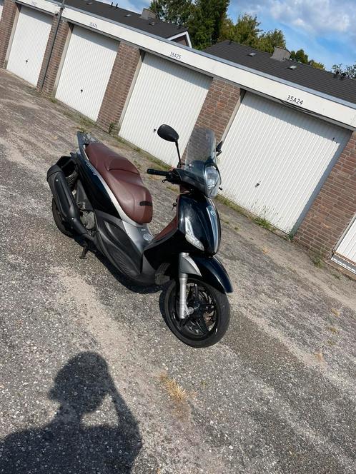 Piaggio beverly sport touring 2012 abs asr, Fietsen en Brommers, Scooters | Piaggio, Gebruikt, Overige modellen, Benzine, Ophalen