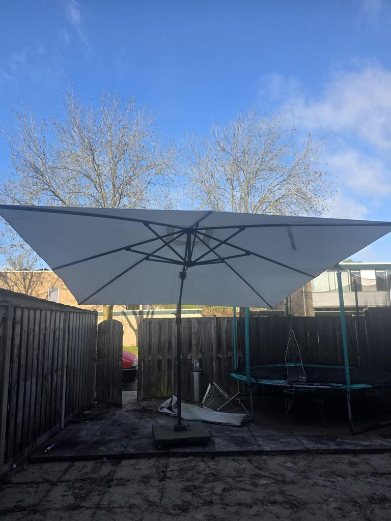 Parasol ong 3 meter breed, Ophalen, Gebruikt, Zweefparasol, Verstelbaar